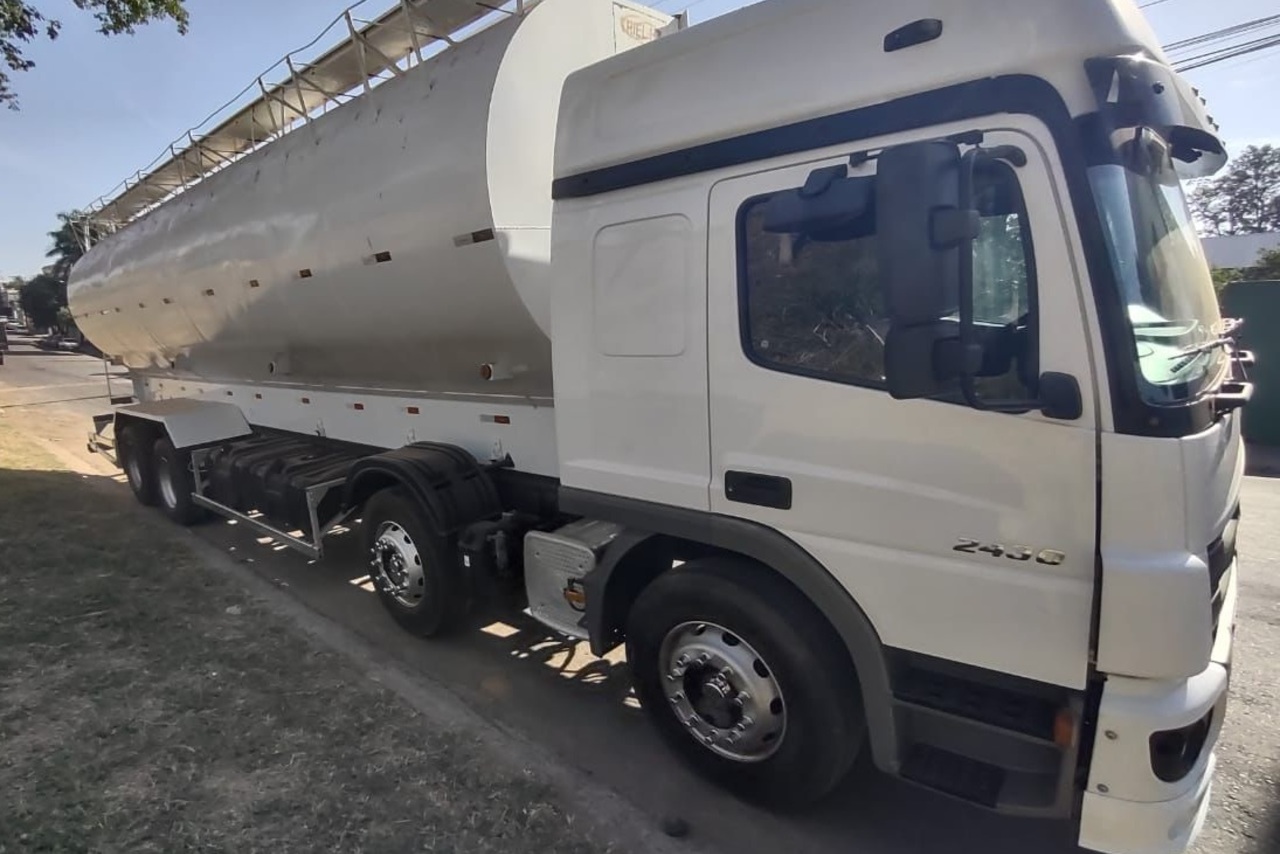 Mercedes Benz Atego 2430 - 15/15 4
