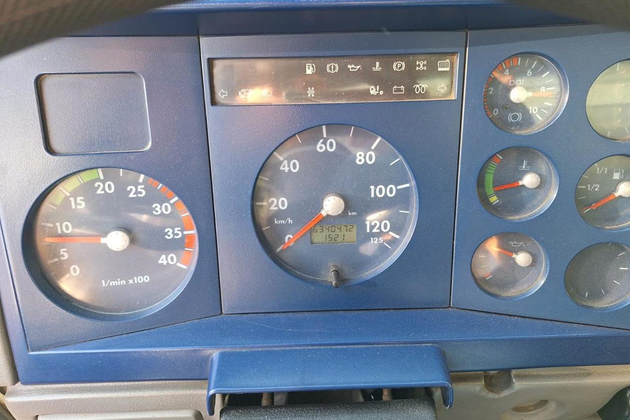 Volkswagen 8 120 - 00/01 4