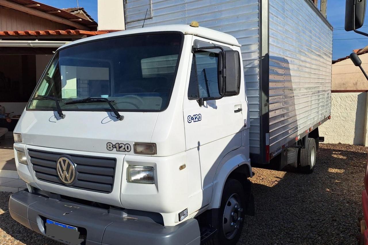 Volkswagen 8 120 - 00/01 11