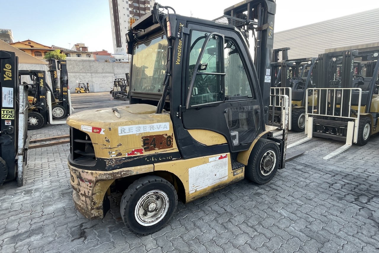 Yale Empilhadeira - 15/15 3