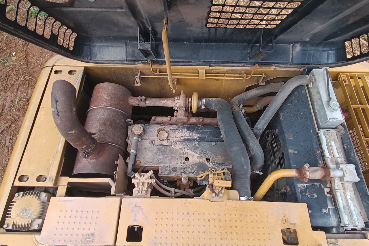 Caterpillar 320DL - 08/08 10