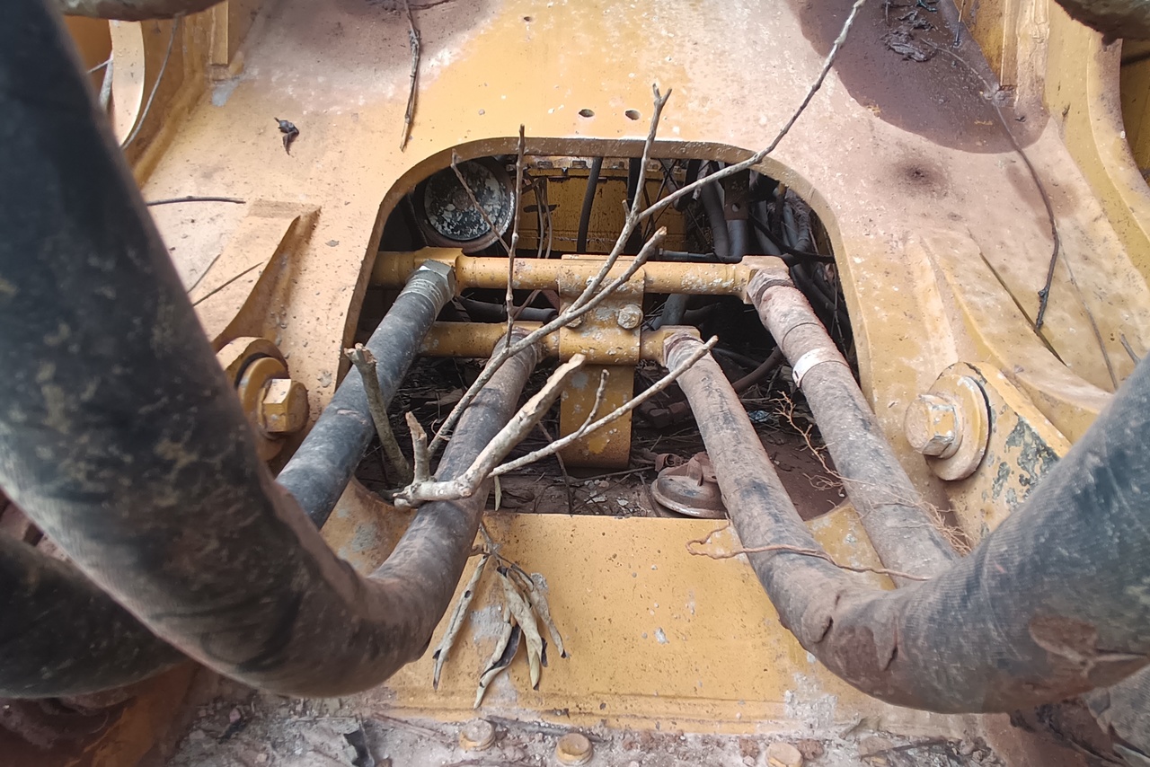 Caterpillar 320DL - 08/08 15