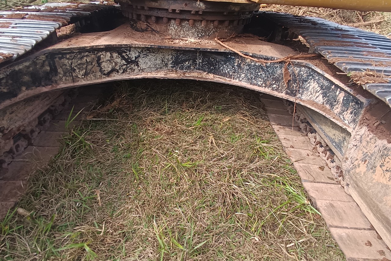 Caterpillar 320DL - 08/08 17