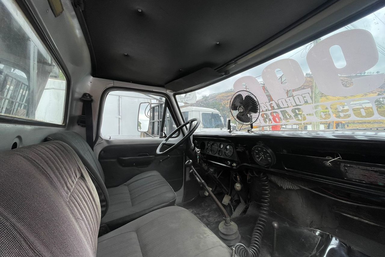 Ford F14000 - 90/90 9