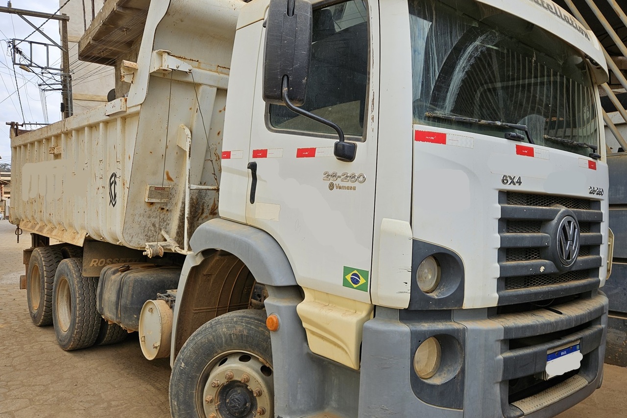 Volkswagen 26-260 E Constel. 6x4 - 11/11 2