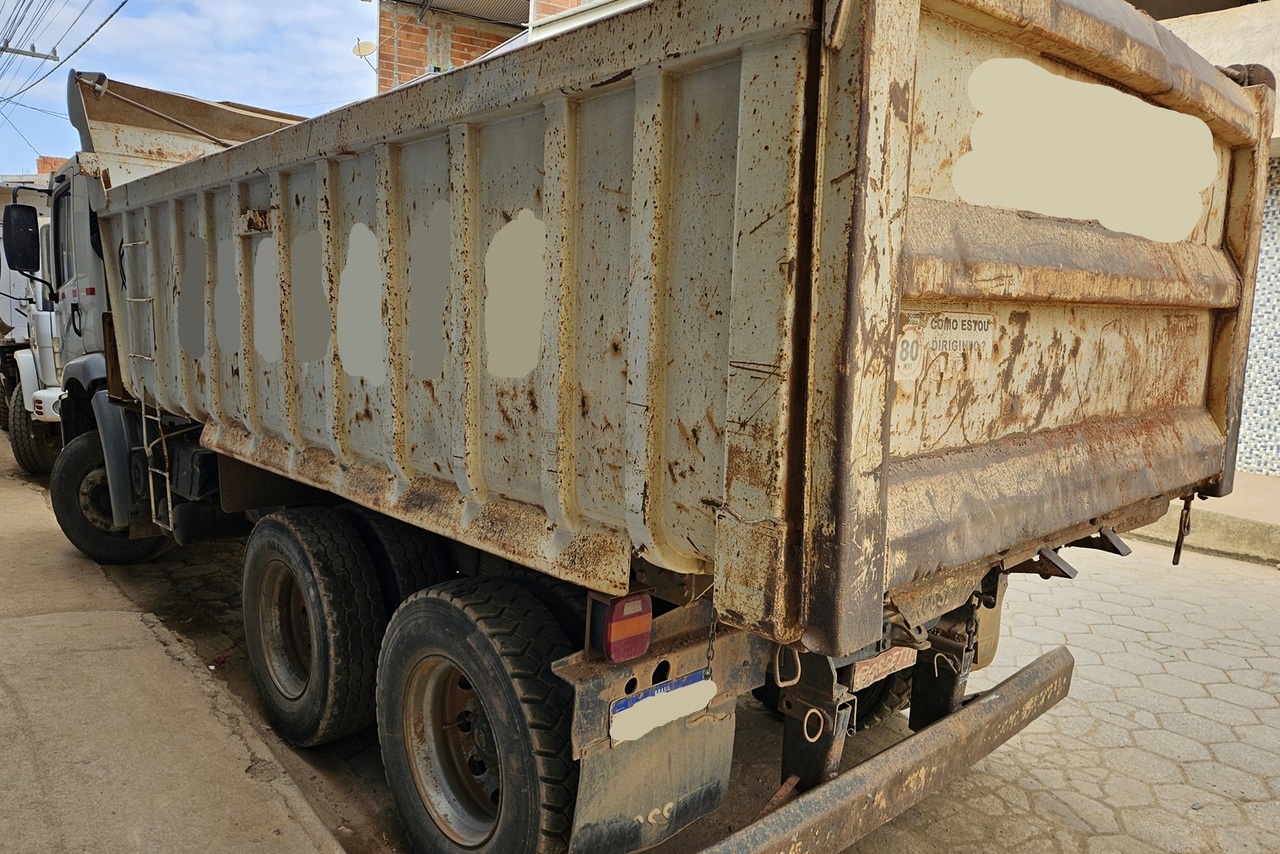 Volkswagen 26-260 E Constel. 6x4 - 11/11 6