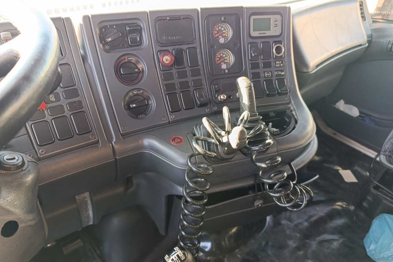 Scania 124 400 - 01/01 14
