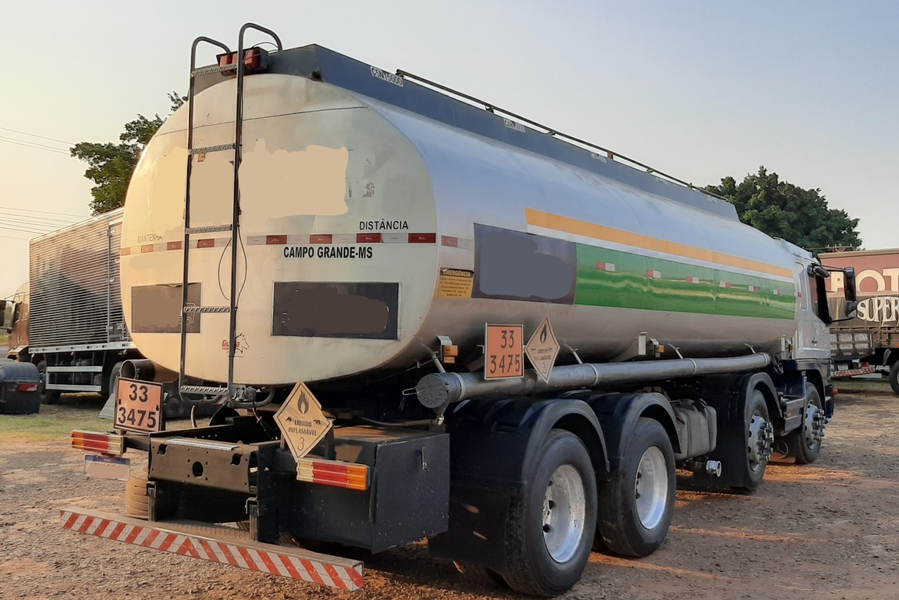 Mercedes Benz Atego 2425 - 08/08 3