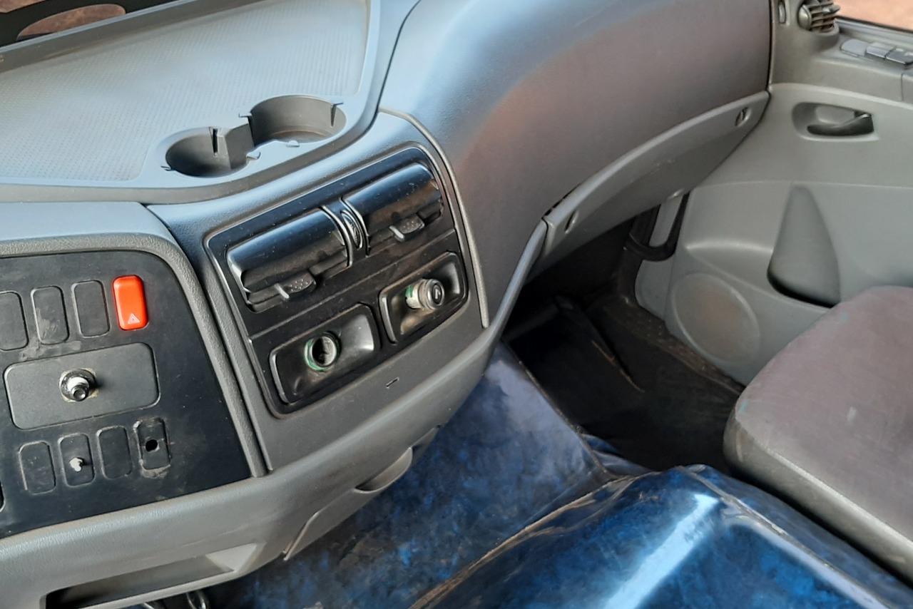 Mercedes Benz Atego 2425 - 08/08 4