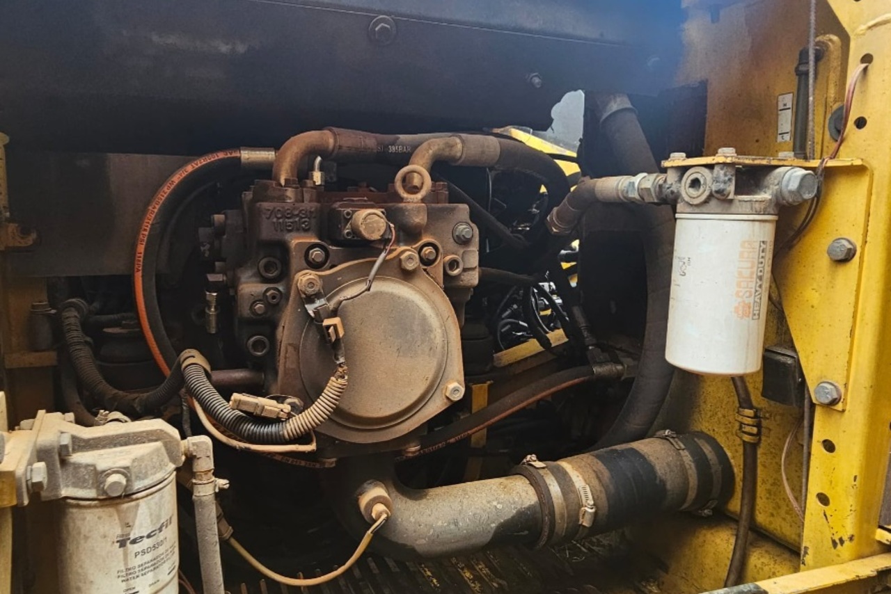 Komatsu PC160 LC - 09/09 7