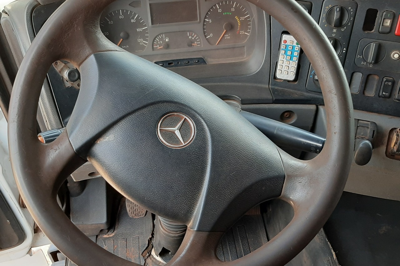 Mercedes Benz Axor 3340 - 06/06 2