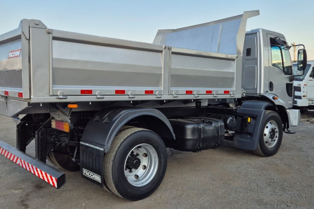 Ford Cargo1317 - 11/12 13