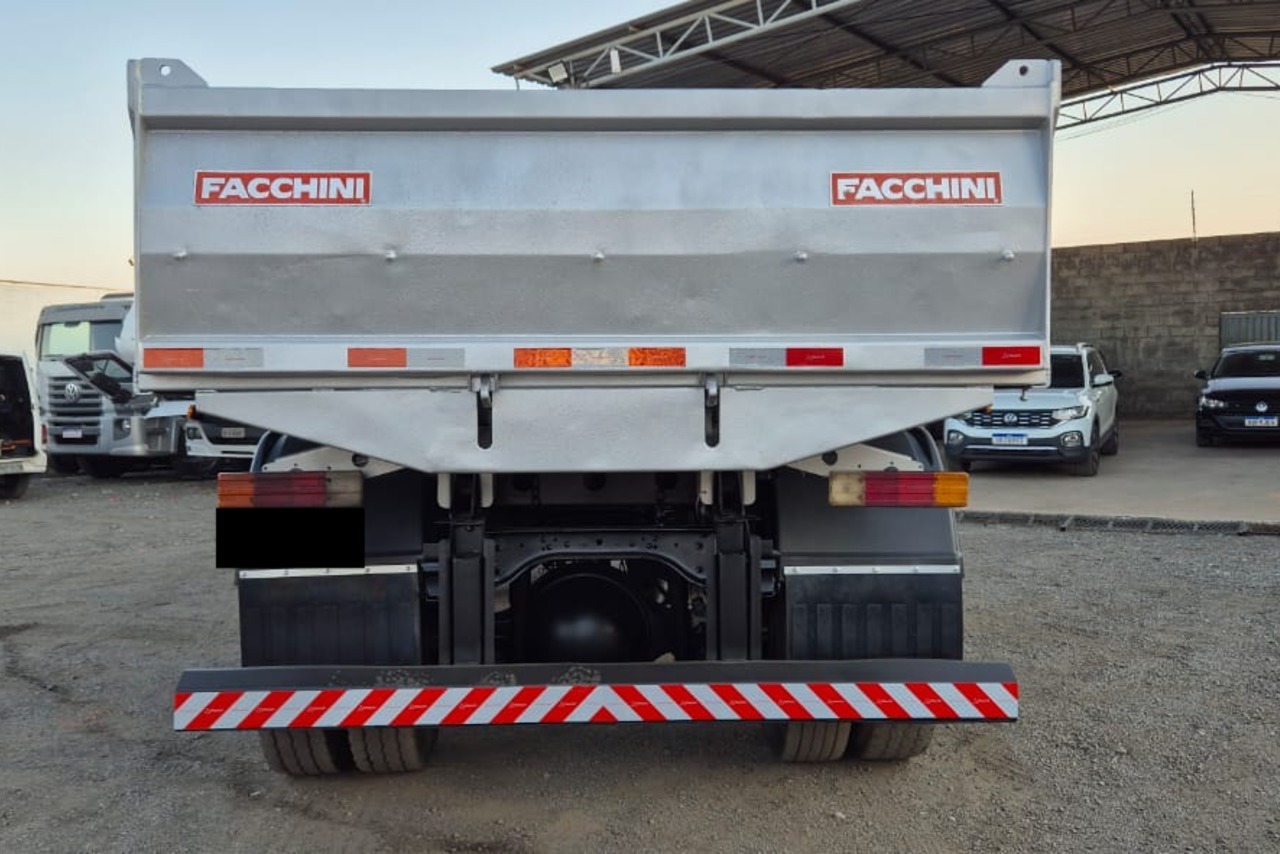 Ford Cargo1317 - 11/12 15
