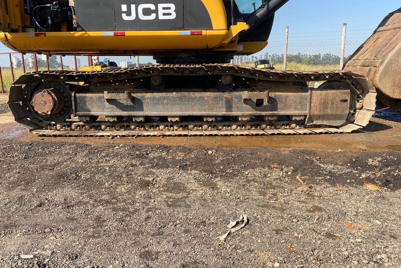 JCB JS200 - 20/11 13