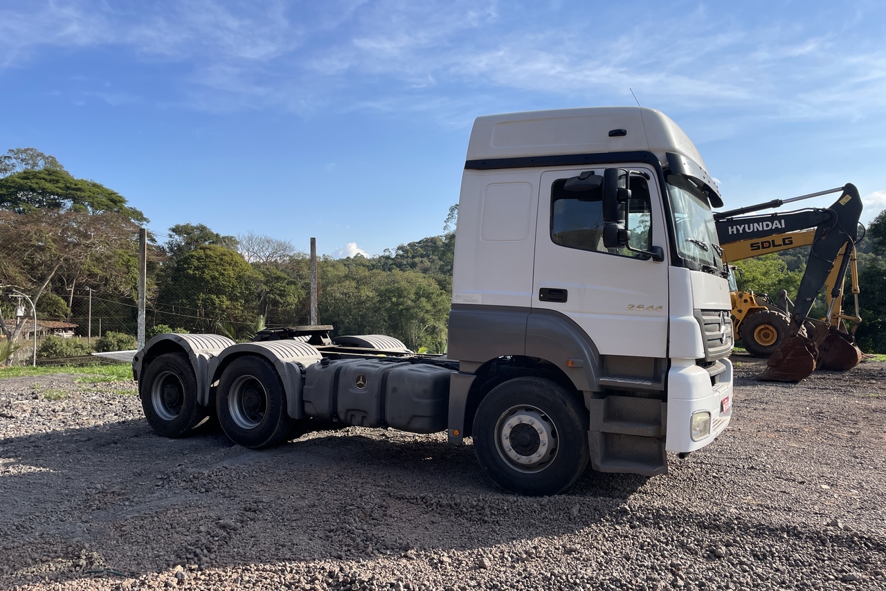 Mercedes Benz Axor 2644 - 11/11 4