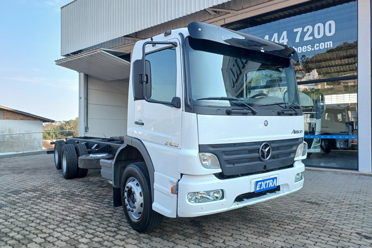 Mercedes Benz Atego 2428 - 11/12 2