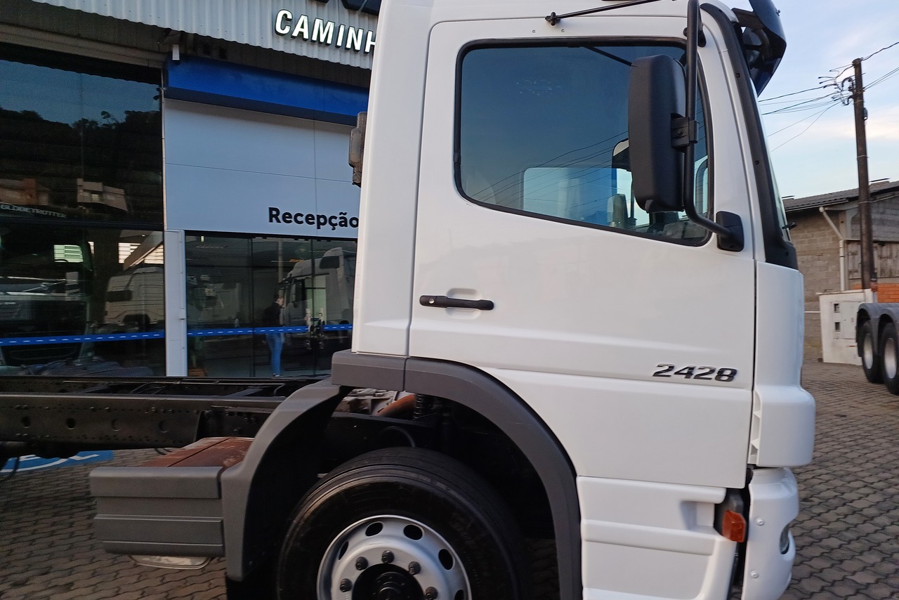 Mercedes Benz Atego 2428 - 11/12 8