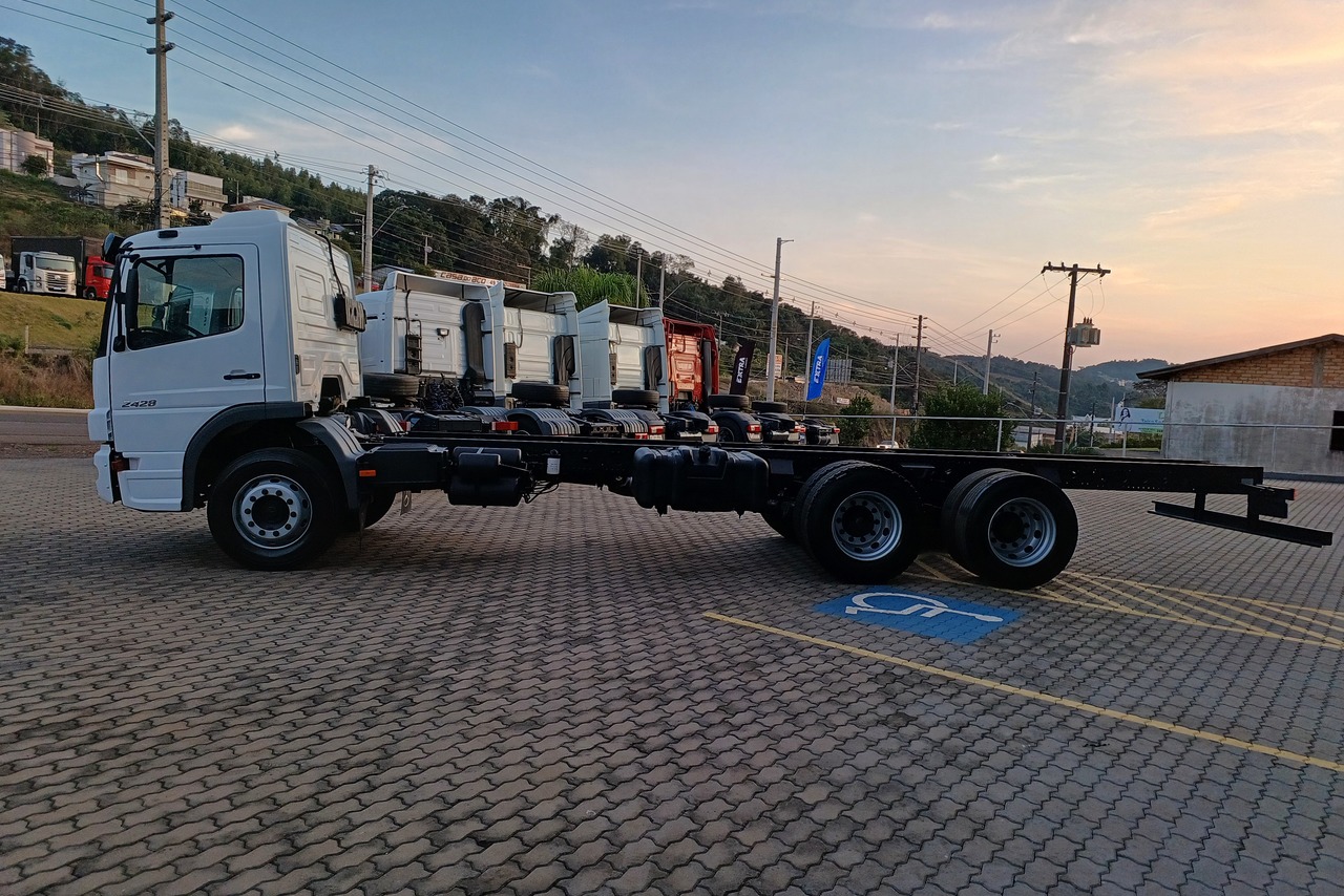Mercedes Benz Atego 2428 - 11/12 10
