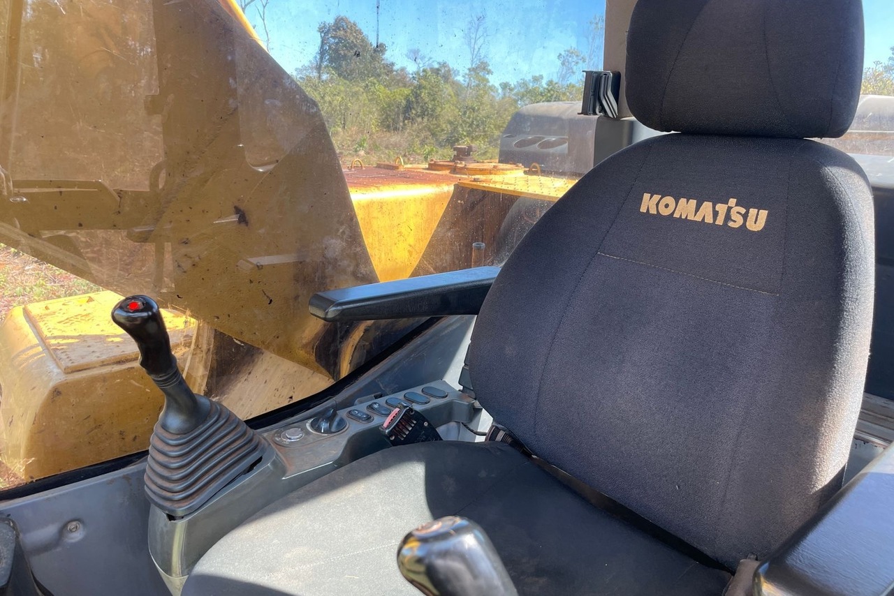 Komatsu PC200 - 11/11 9