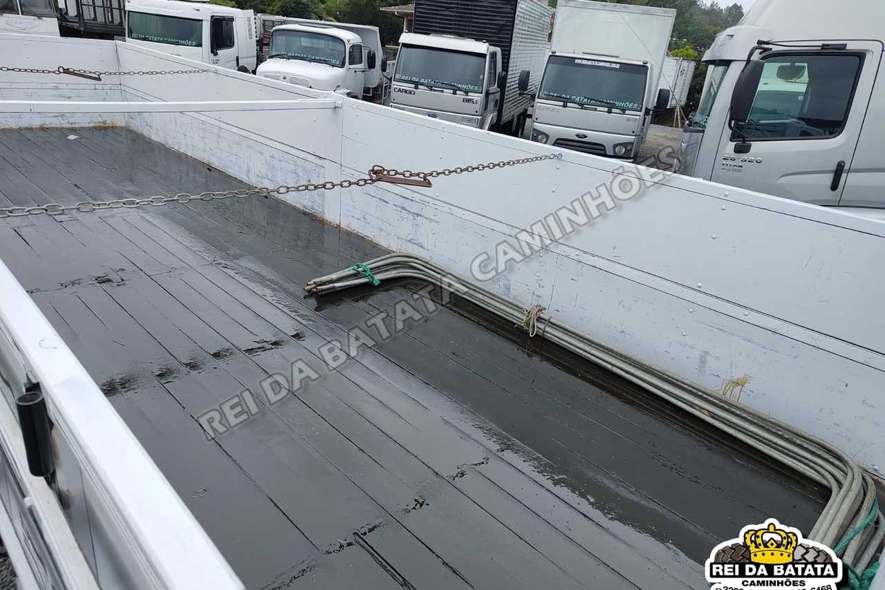 Mercedes Benz Accelo 915 - 12/12 10