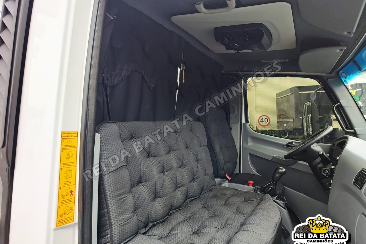 Mercedes Benz Accelo 915 - 12/12 19