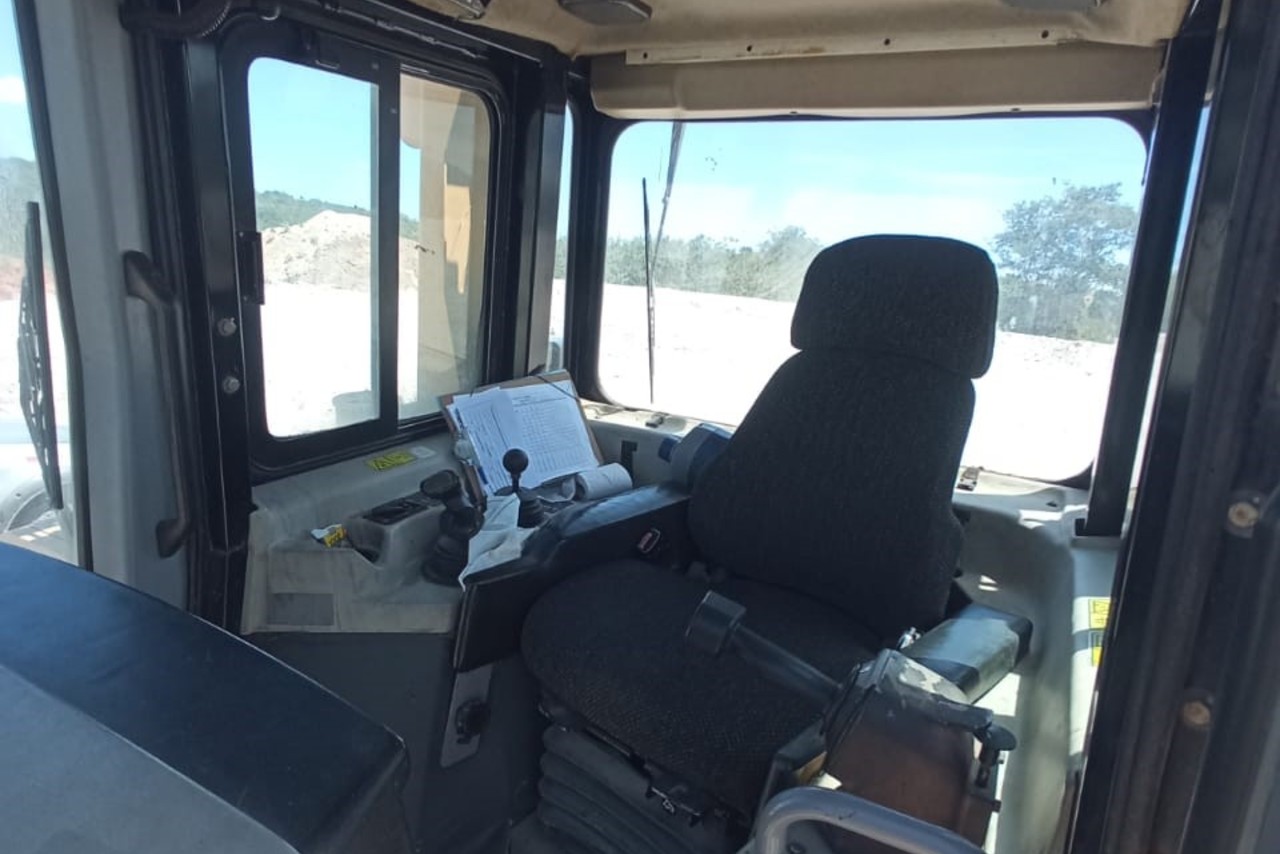 Caterpillar D6T XL - 13/13 7