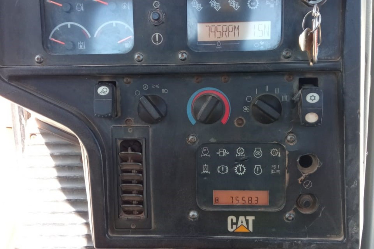 Caterpillar D6T XL - 13/13 11
