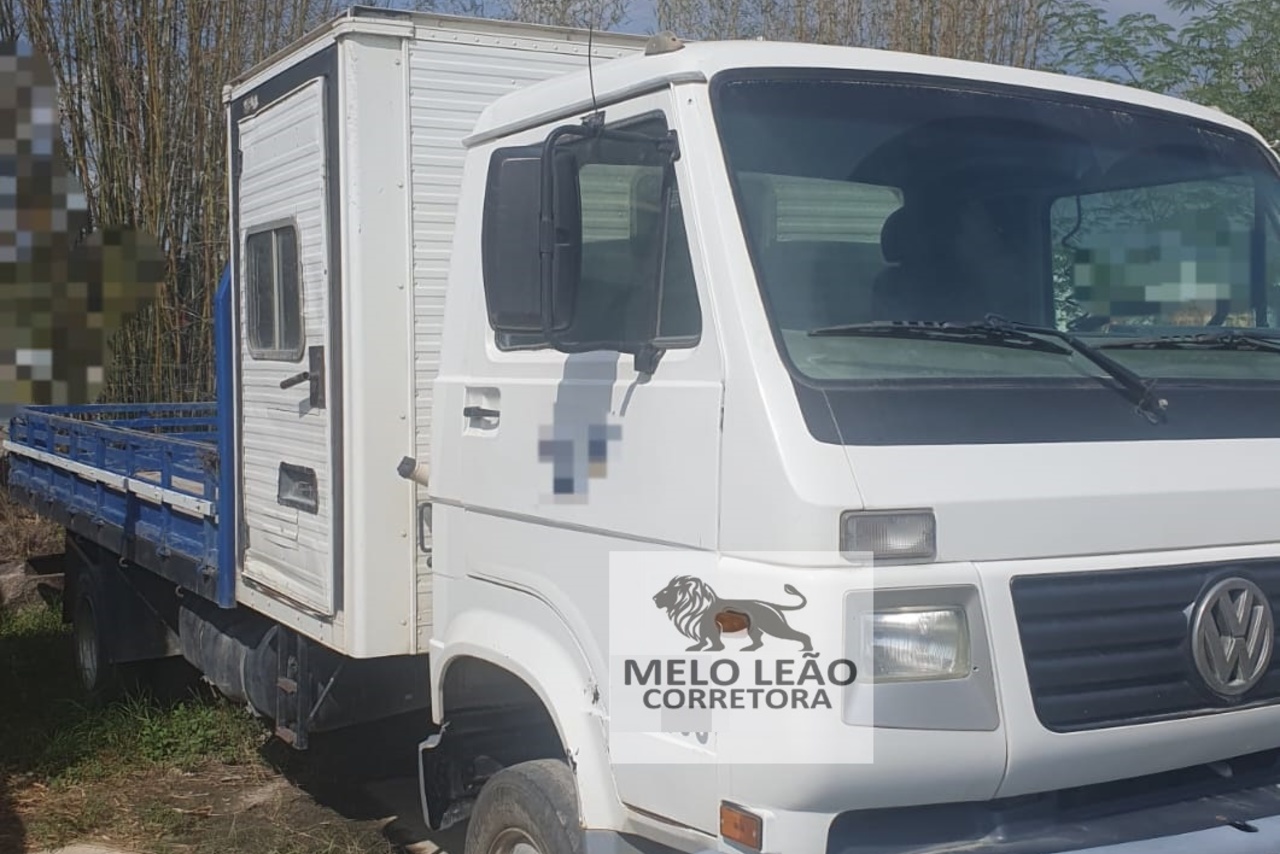 Volkswagen 8 120 - 06/06 3