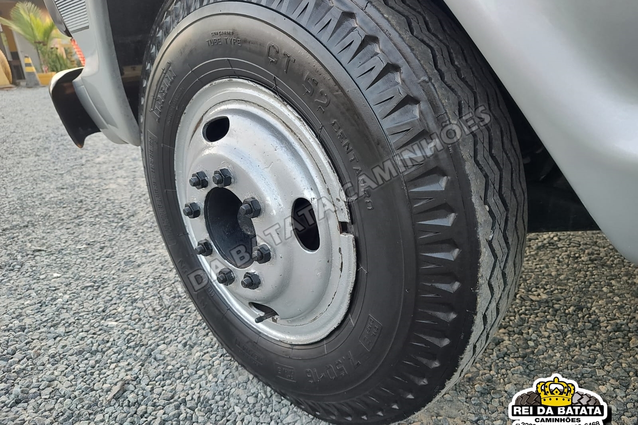 Ford F4000 - 89/89 10