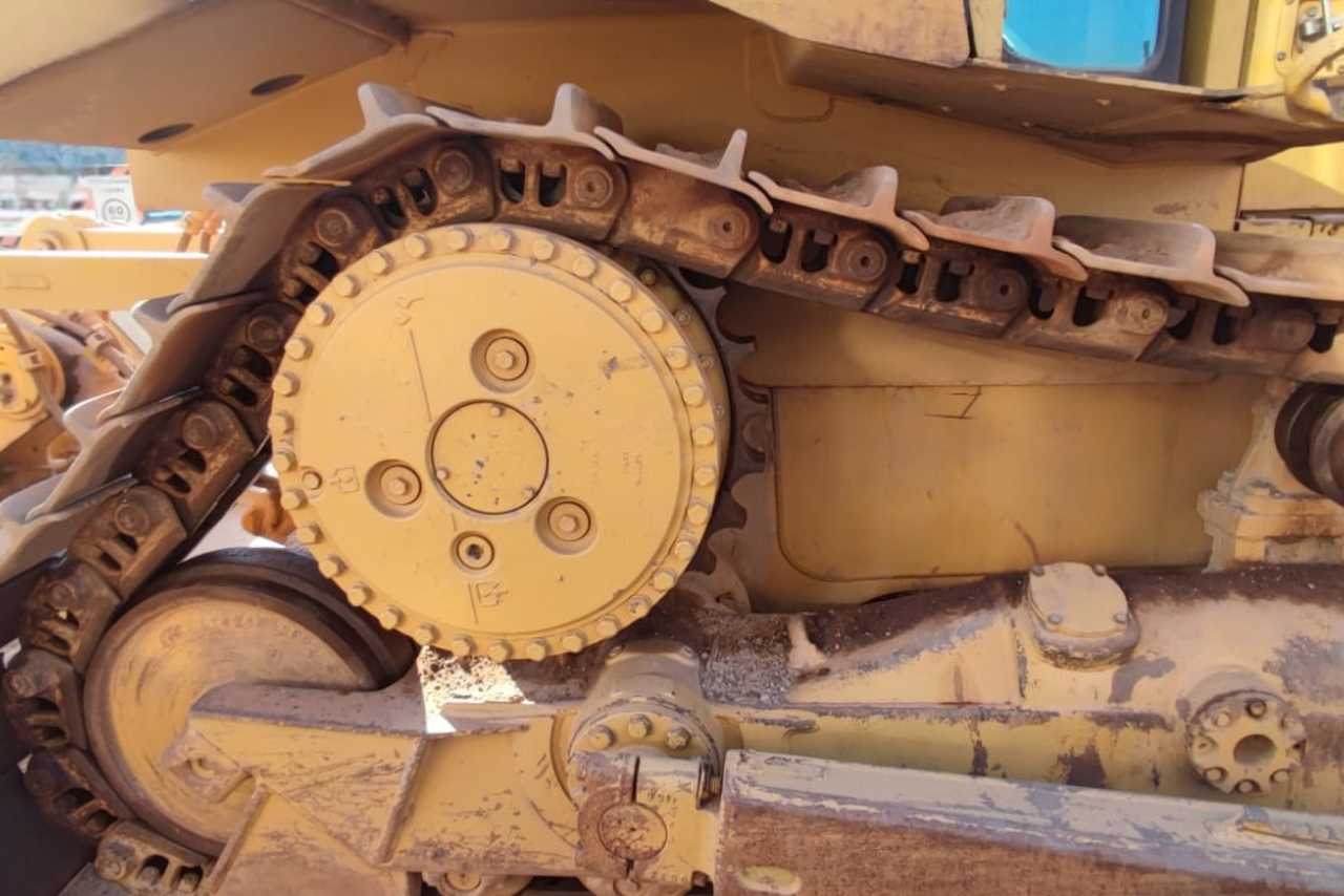 Caterpillar D6T XL - 18/18 4