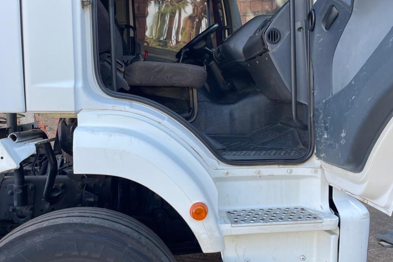 Mercedes Benz Axor 1933 - 06/06 2