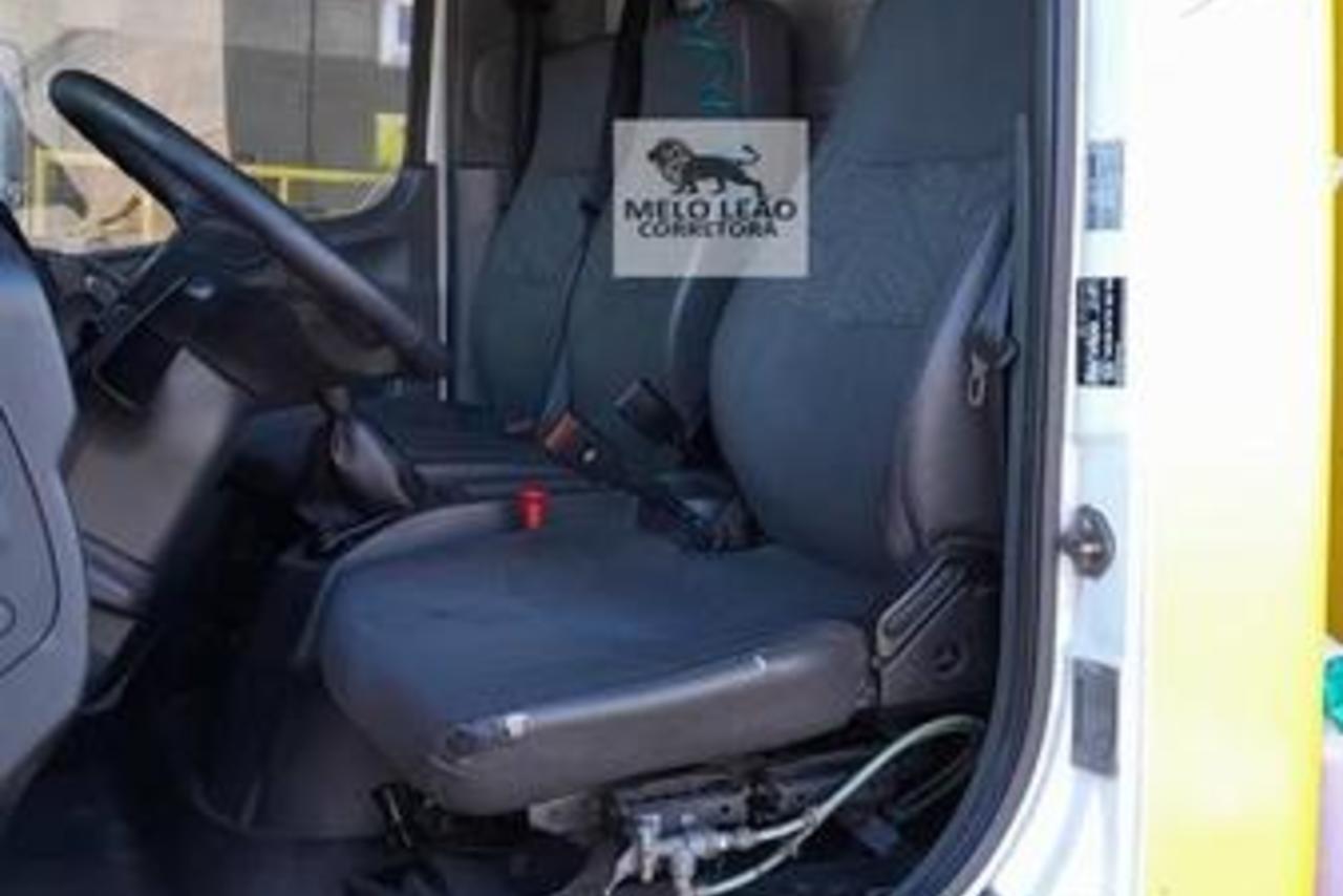Mercedes Benz Accelo 1016 - 14/14 6