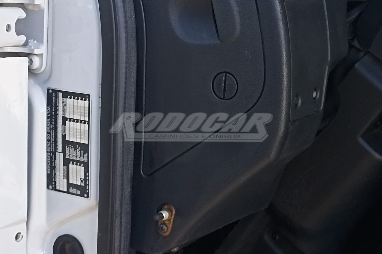 Mercedes Benz Accelo 815 - 12/12 6
