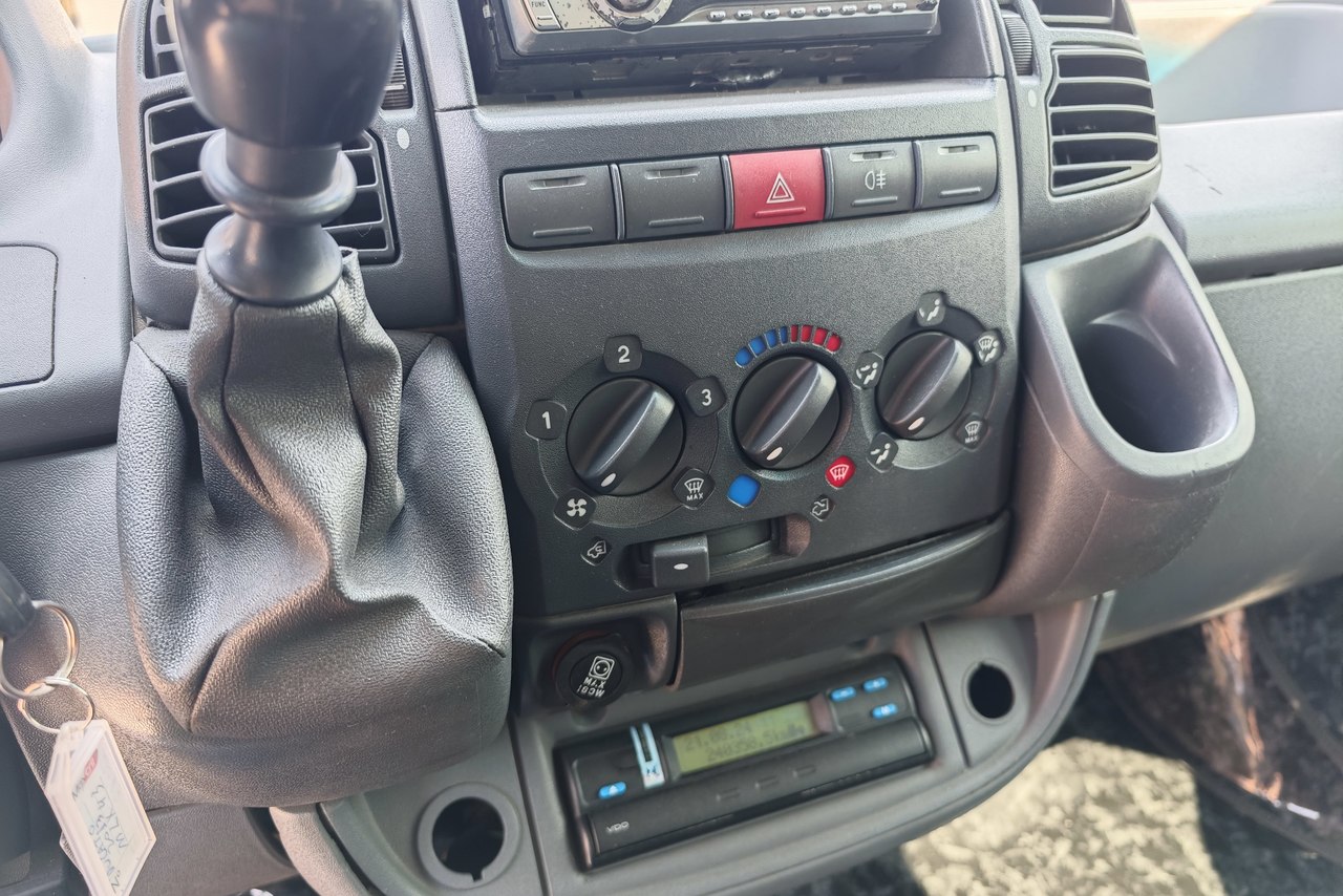 Fiat Ducato Minibus - 12/13 18