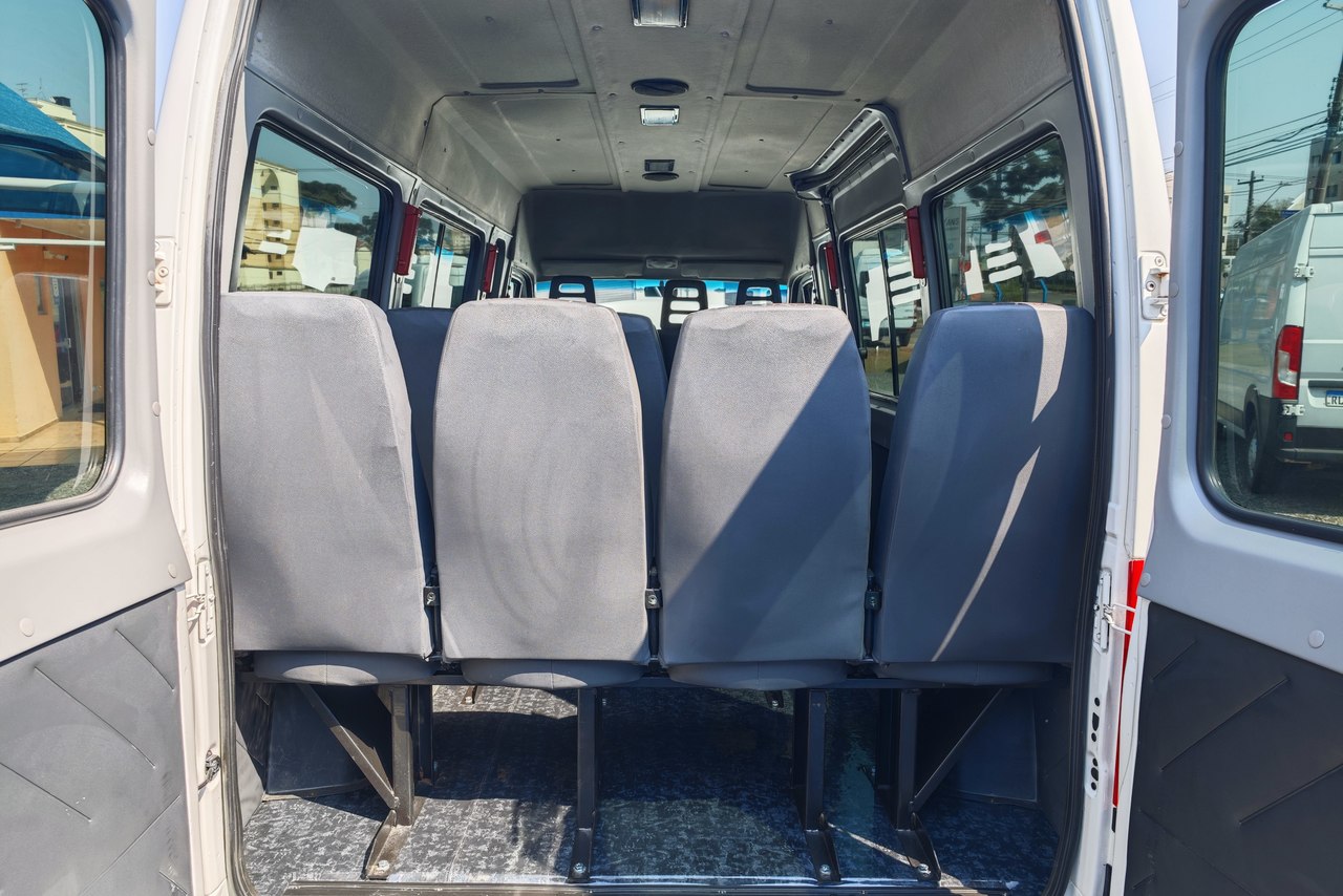 Fiat Ducato Minibus - 12/13 19