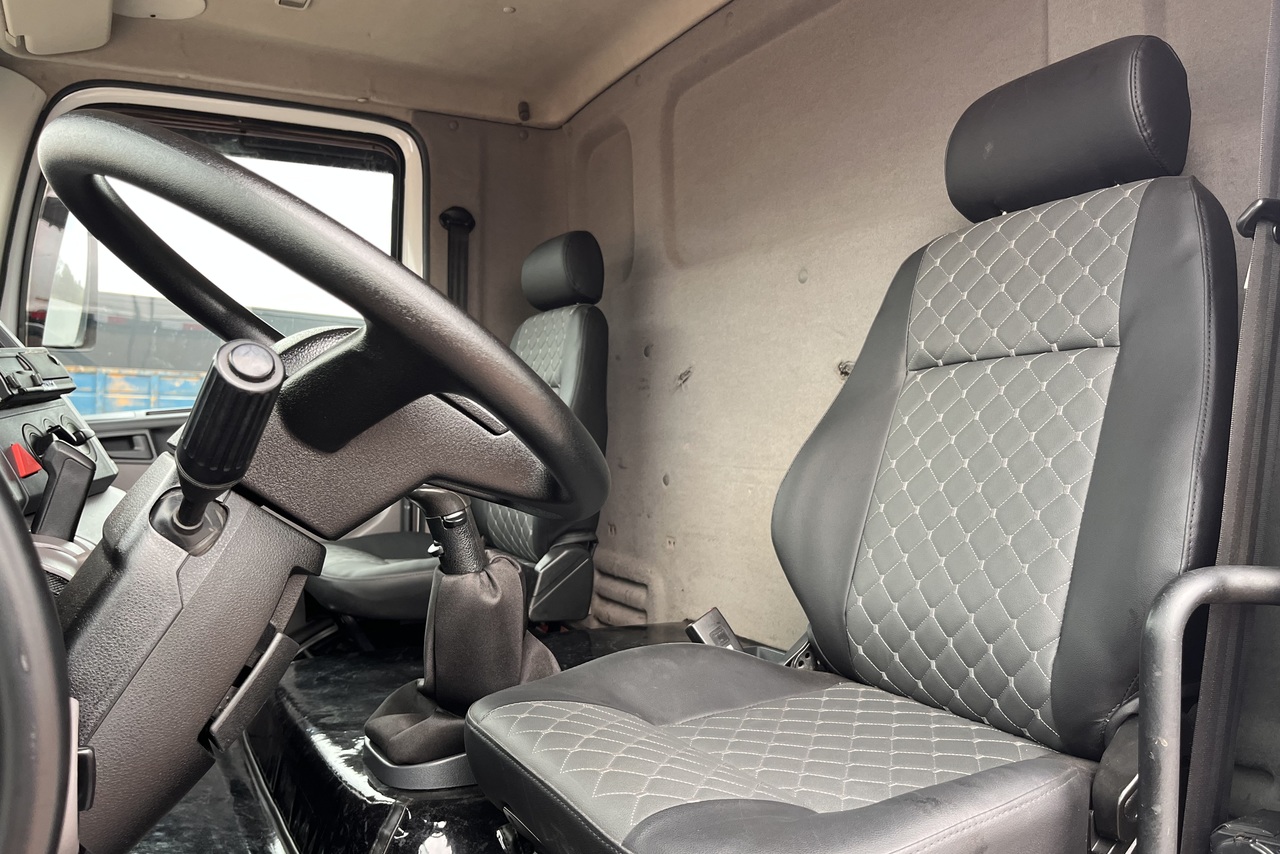 Volkswagen 17 330 - 17/18 18