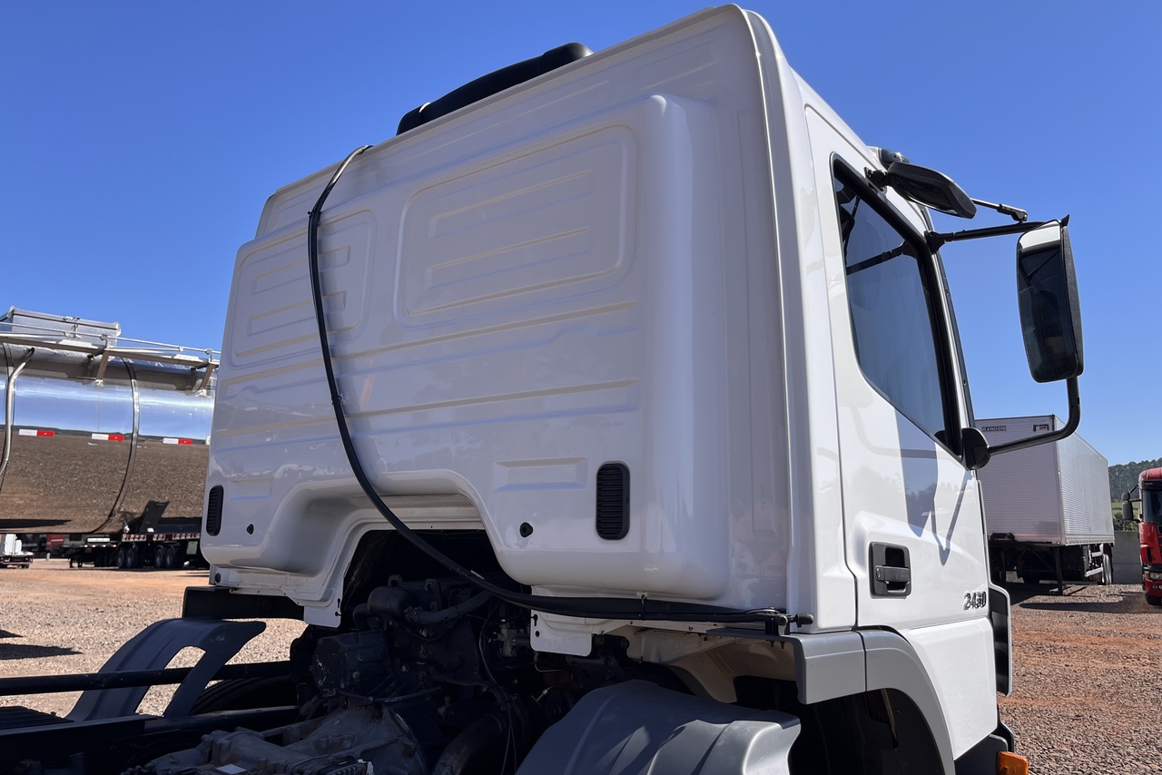 Mercedes Benz Atego 2430 - 14/14 6