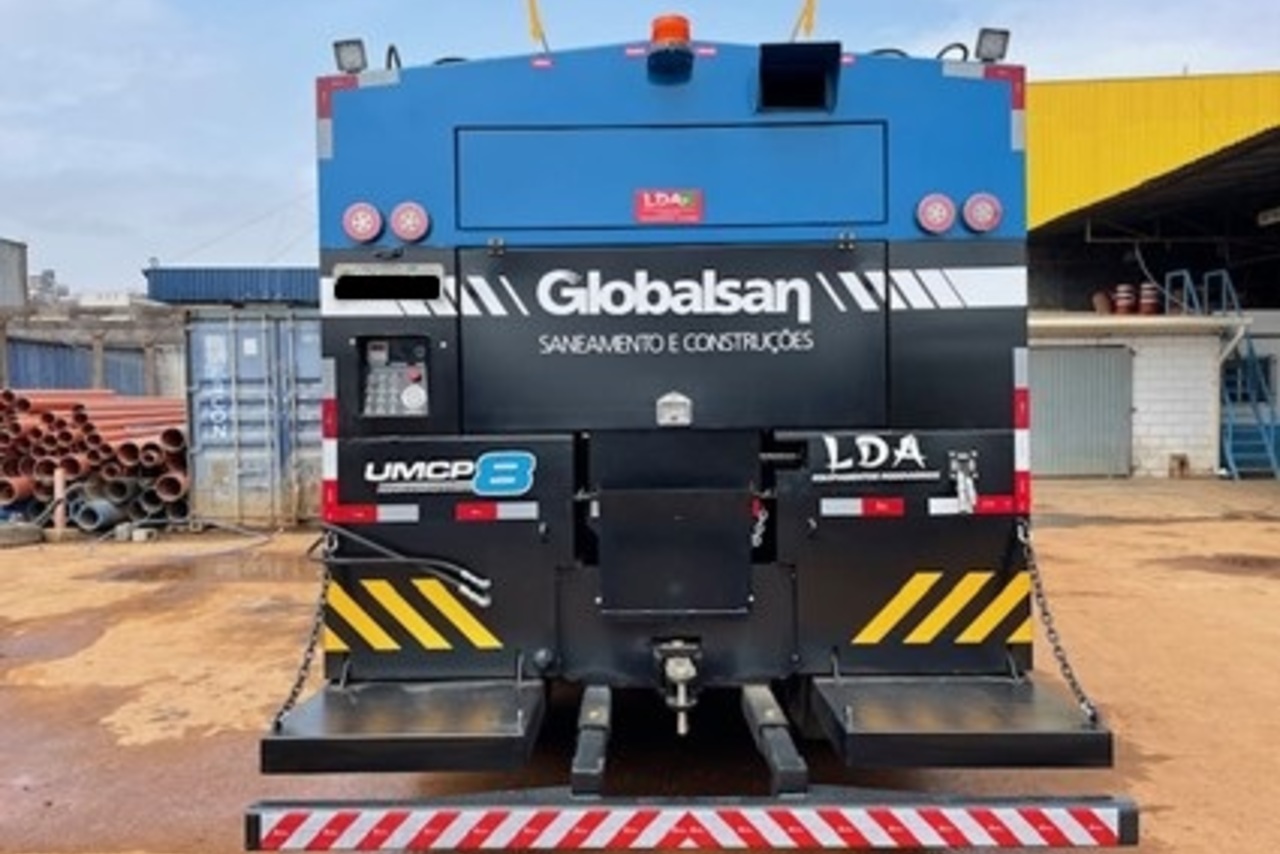 Volkswagen 31-280 E Constel. 6x4 - 19/20 13