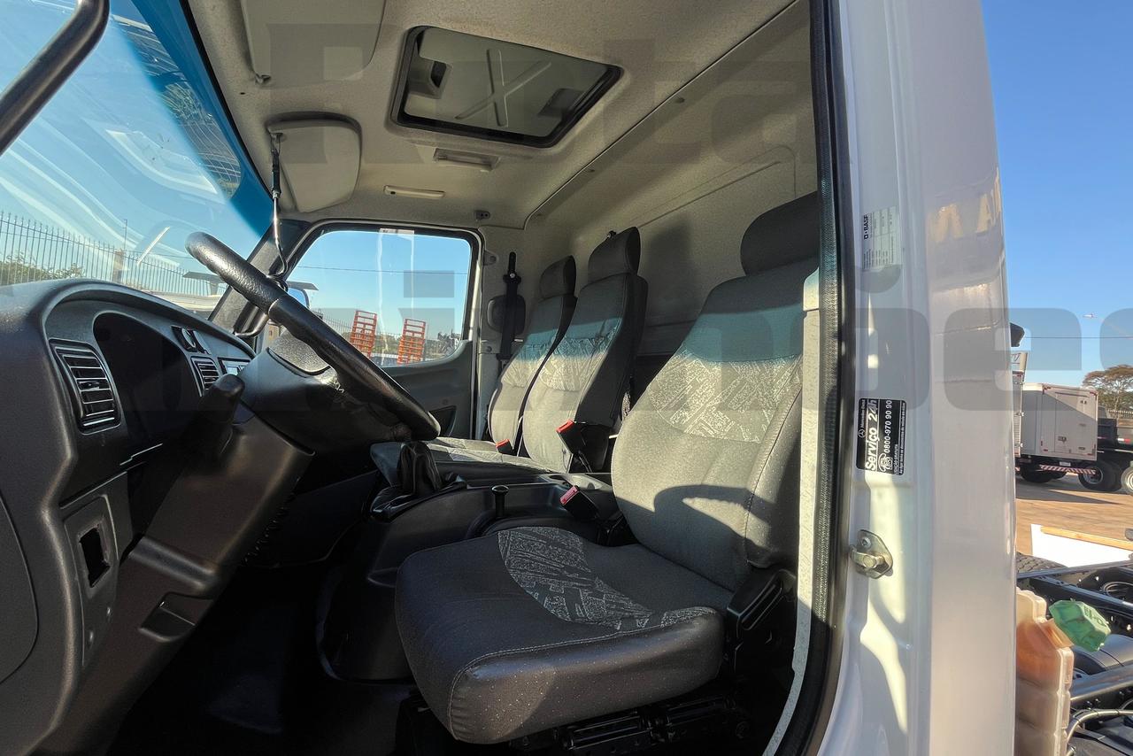 Mercedes Benz Accelo 815 - 19/19 9