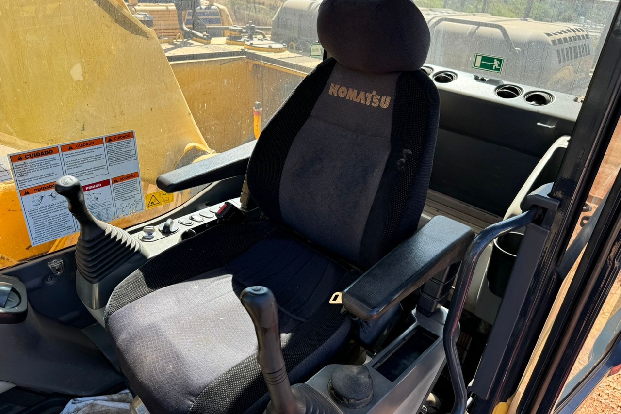 Komatsu PC200 - 17/17 9