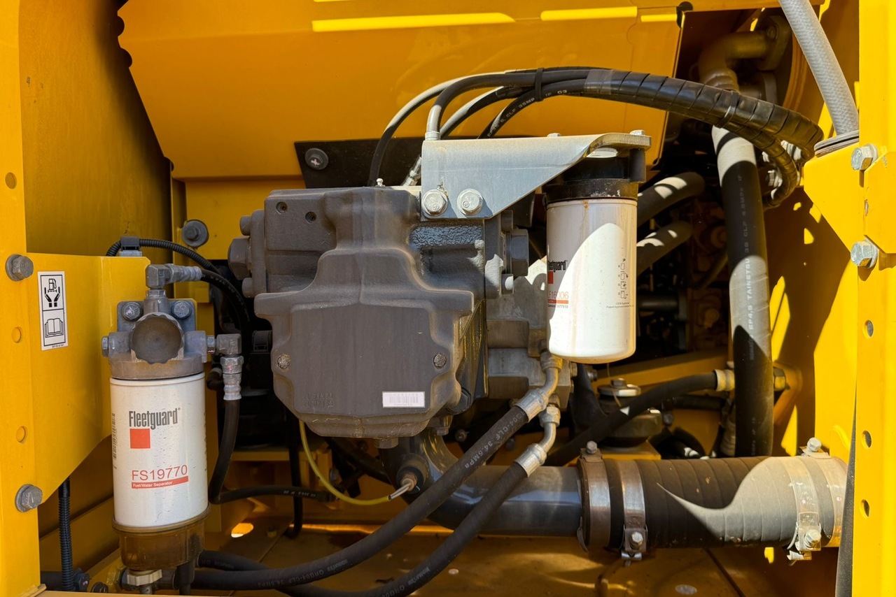 Komatsu PC200 - 20/20 2