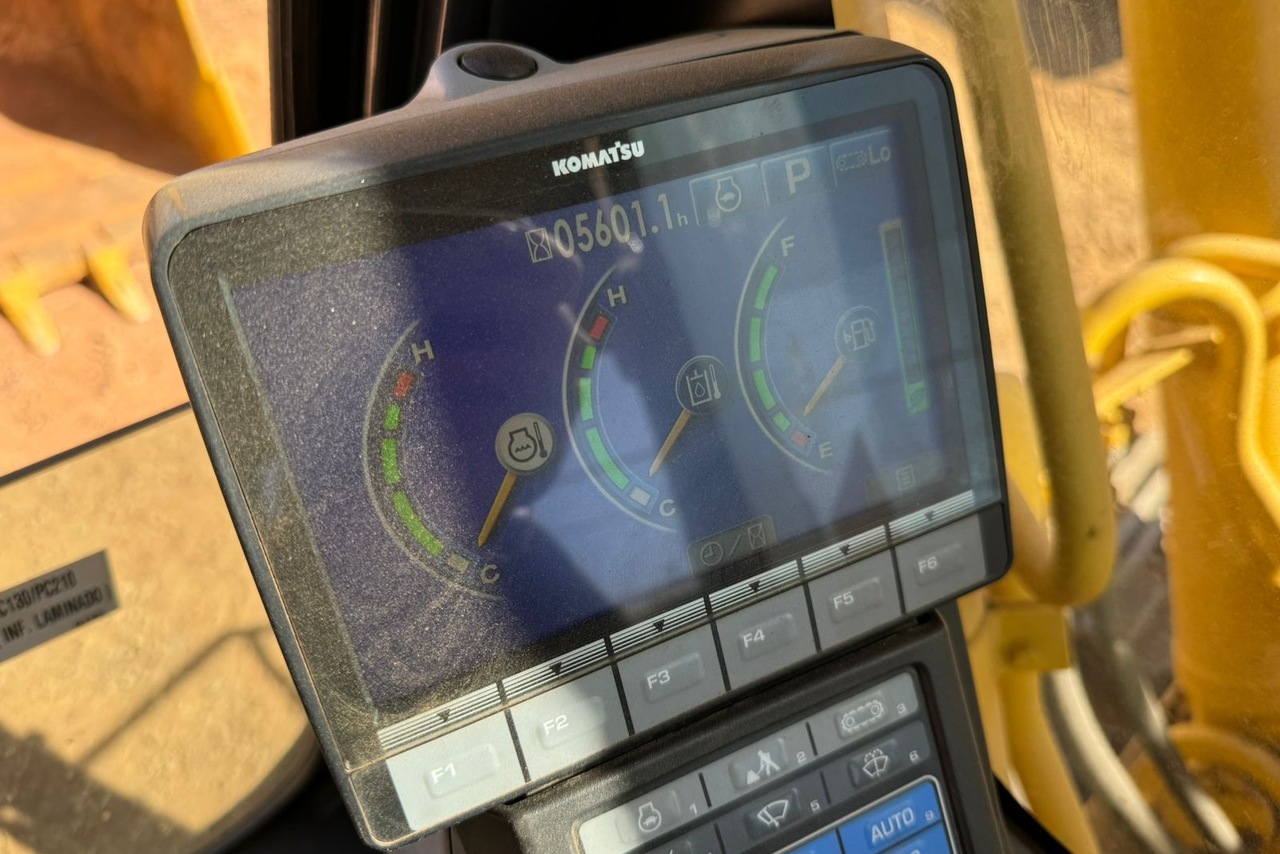 Komatsu PC200 - 20/20 4