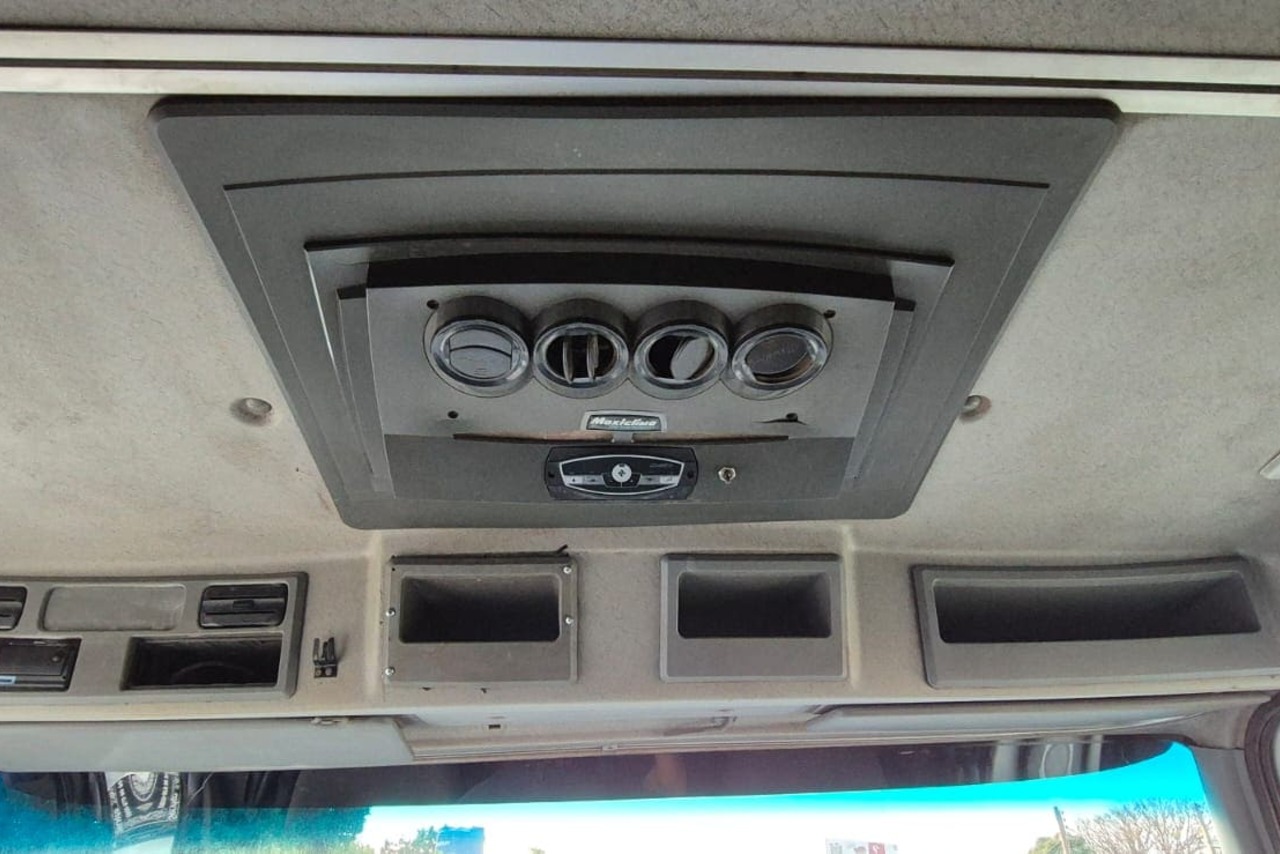 Mercedes Benz Axor 2035 - 10/11 9