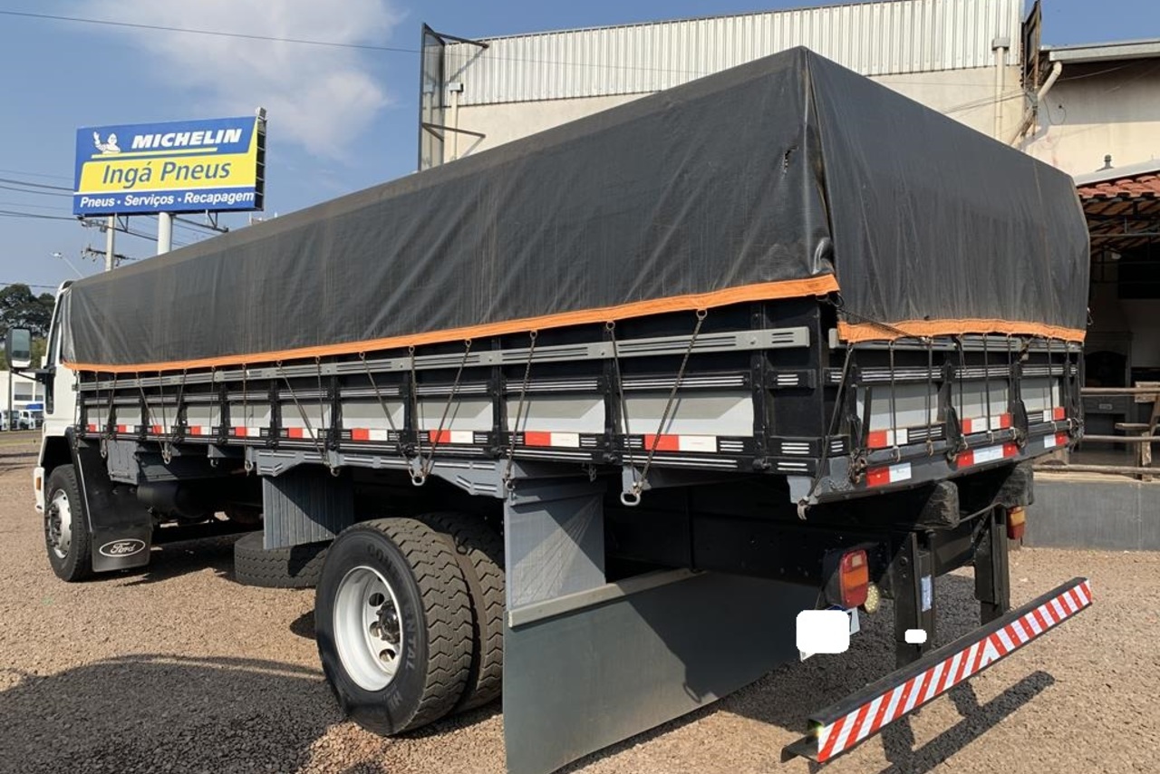 Ford Cargo1722 - 08/09 9