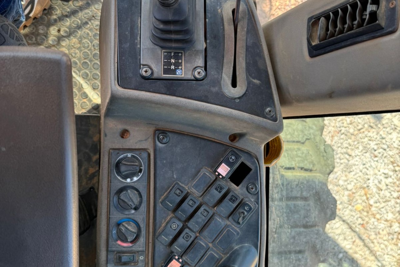 New Holland RG 170B - 18/18 3