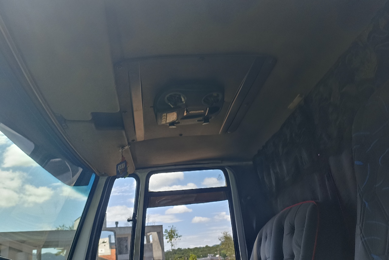 Ford Cargo2425 - 98/98 3