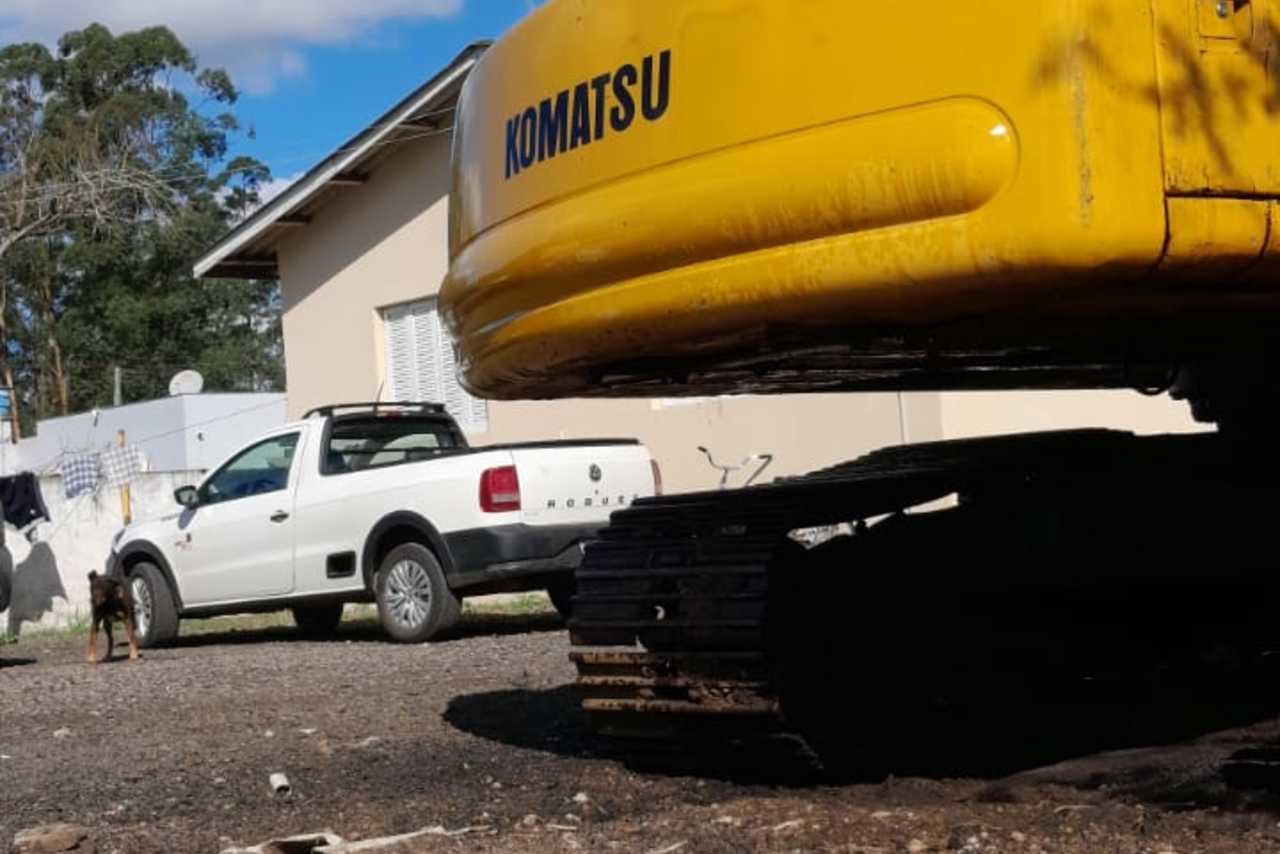 Komatsu PC200 - 04/04 5