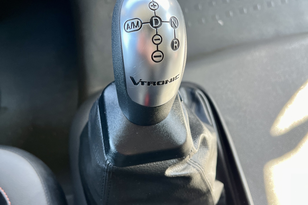 Volkswagen 30-330 Constellation 8x2 - 20/21 10