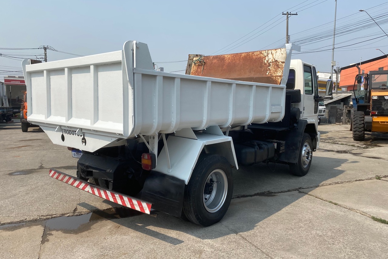 Ford Cargo1317 - 06/06 5