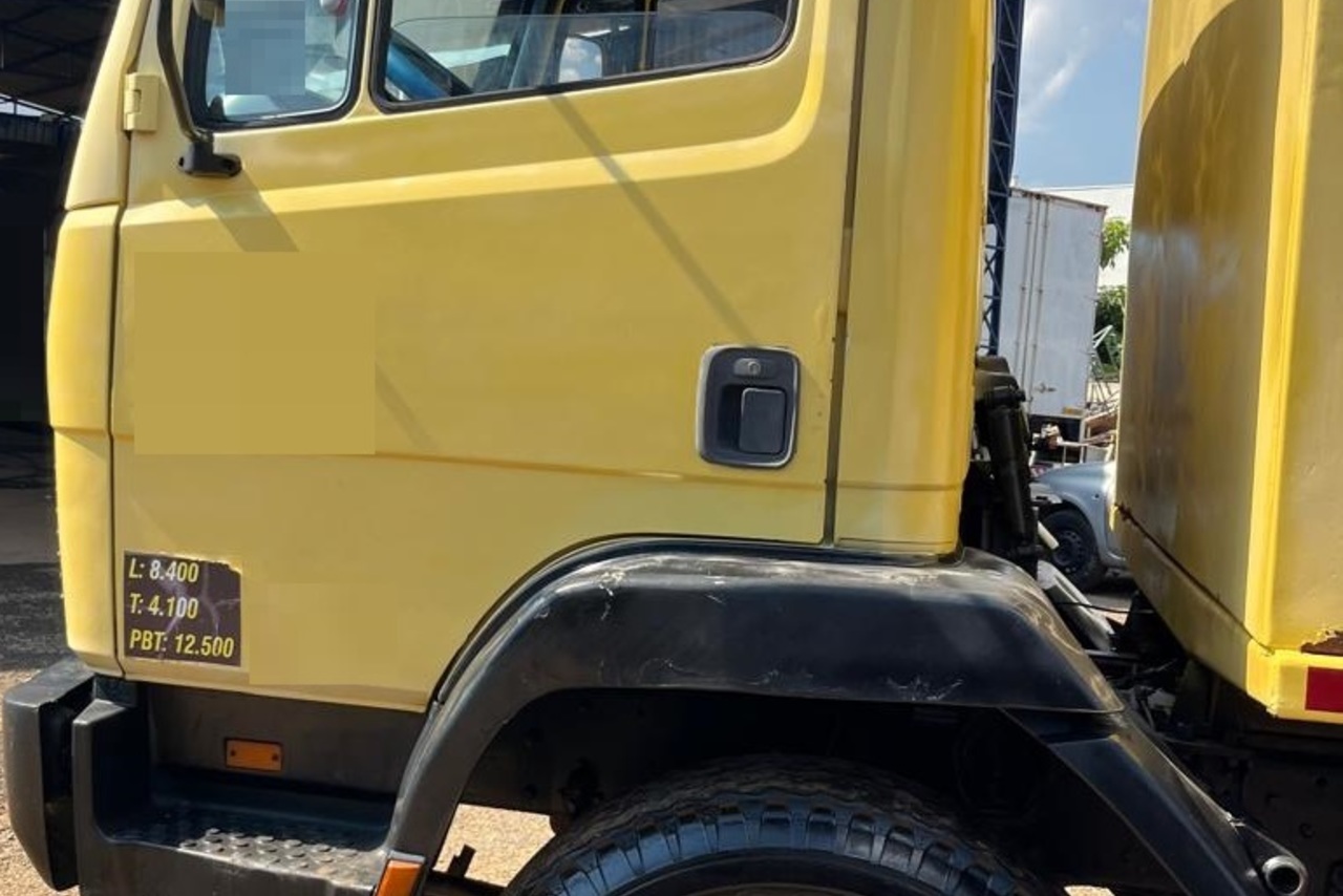 Mercedes Benz MB 1214 - 98/98 13